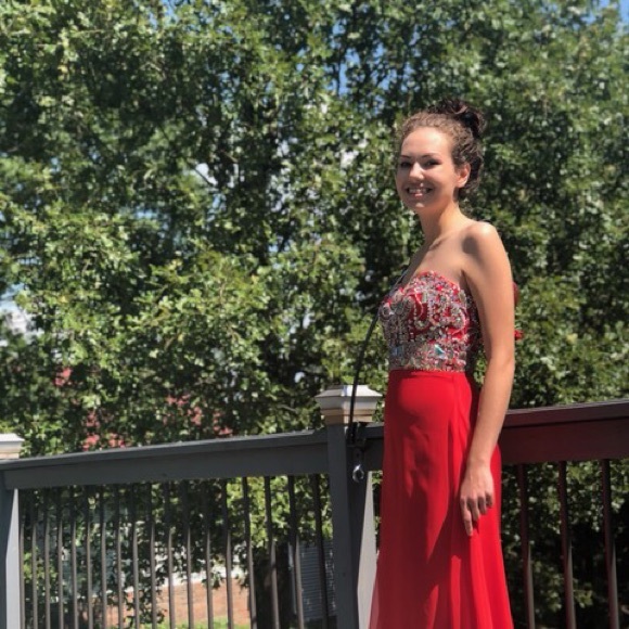 Formal Dress - Picture 3 of 3